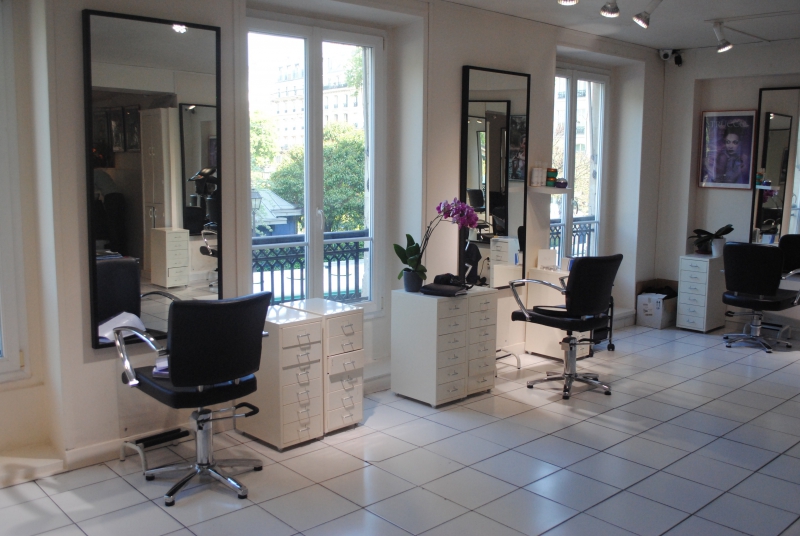 coiffure-LA PENNE-min_floor-home-office-property-living-room-room-781228-pxhere.com